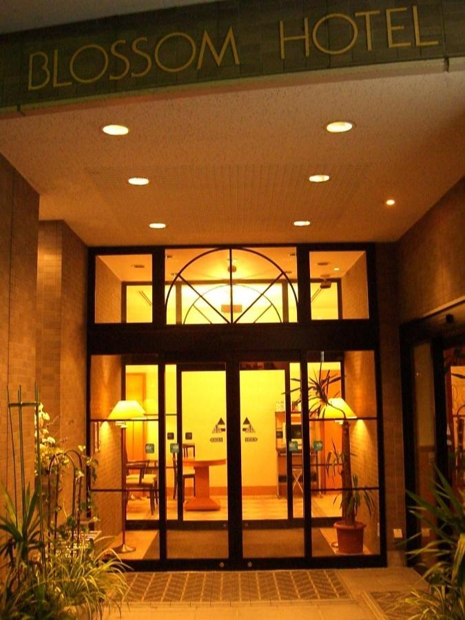 Blossom Hotel Hirosaki Esterno foto