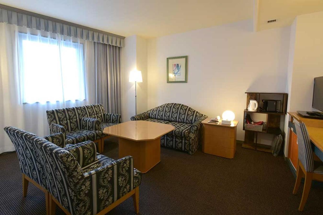 Blossom Hotel Hirosaki Esterno foto